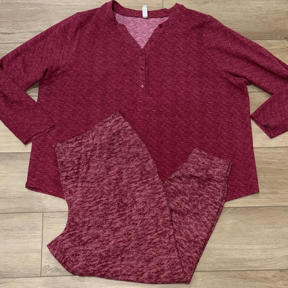 Simple Pleasures Women's Burgundy Sleepwear Set 2x